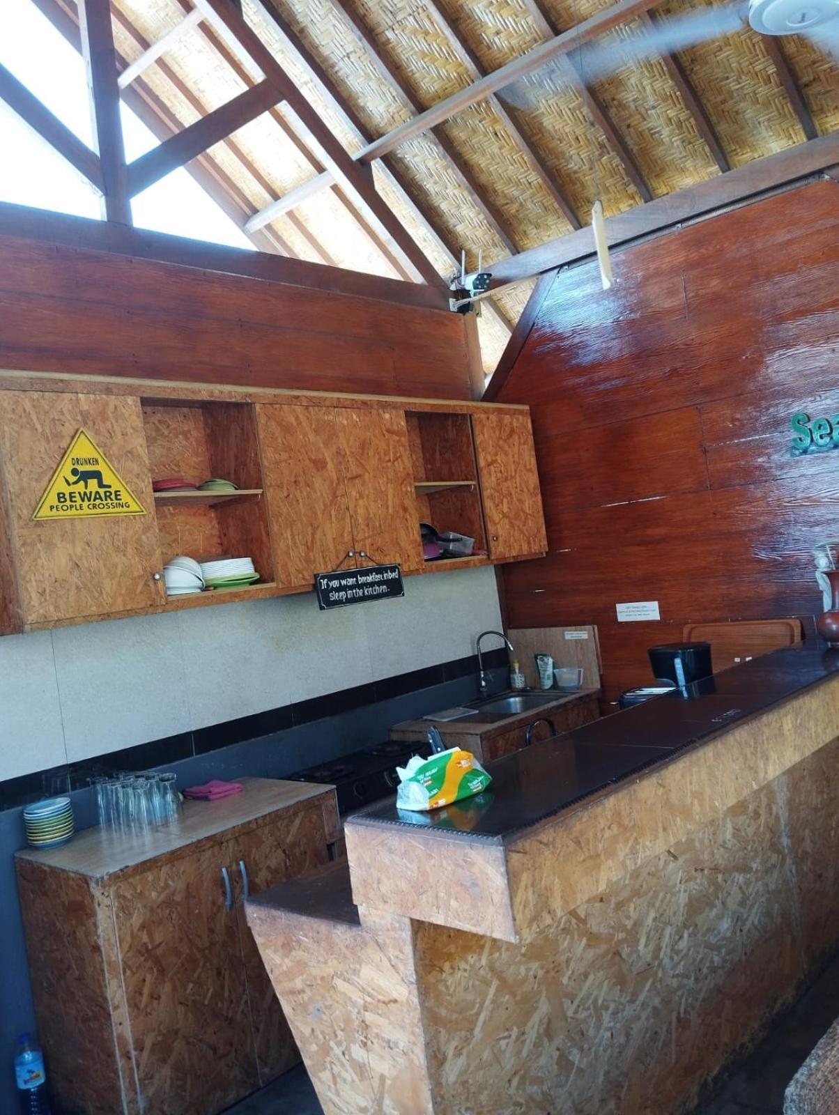 The Golden Ave Bungalow Τζίλι Τραγουανγκάν Εξωτερικό φωτογραφία